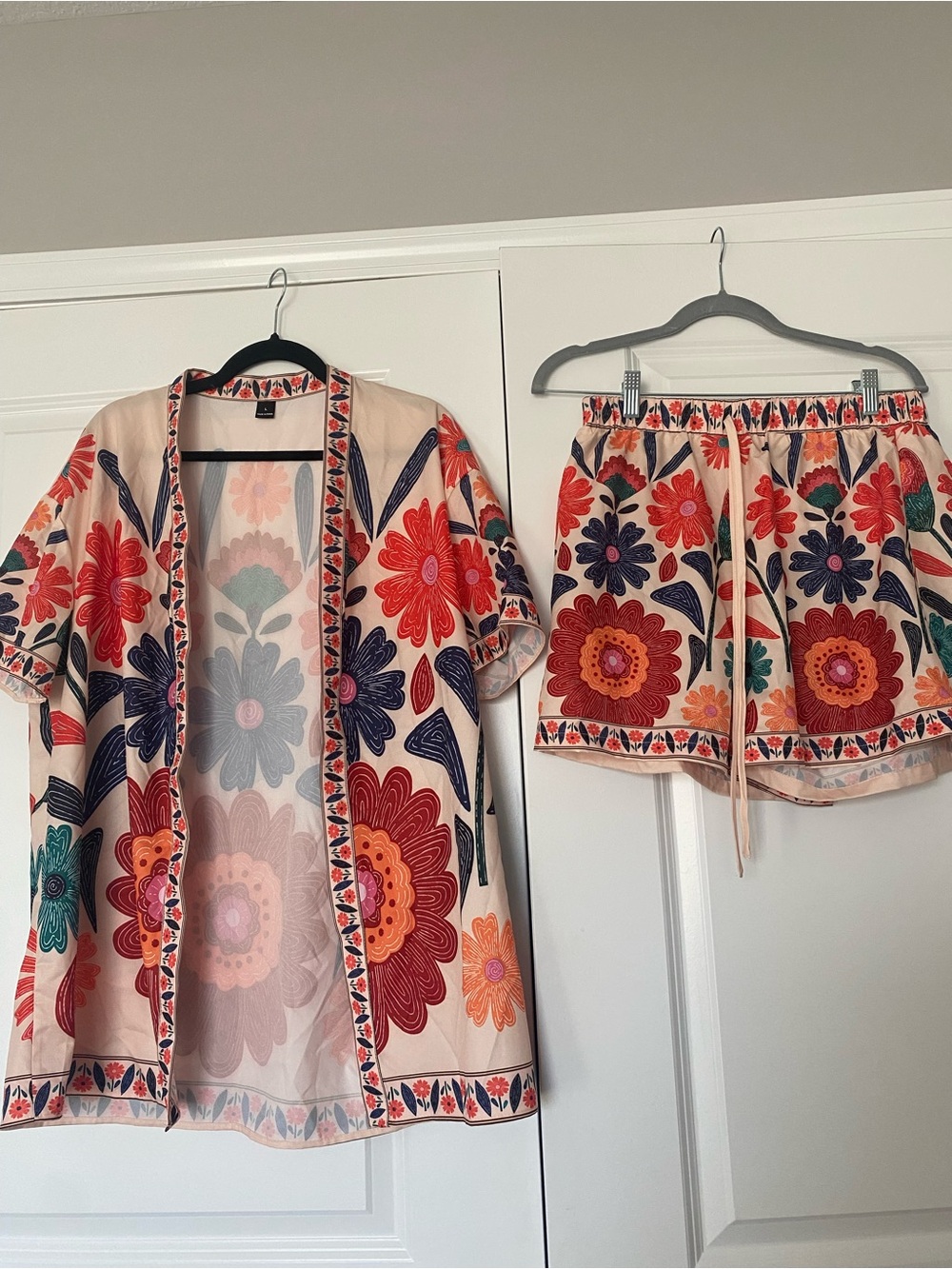 SHEIN floral Printed Kimono Jacket and Shorts Set - Cream with Multicolor Flower